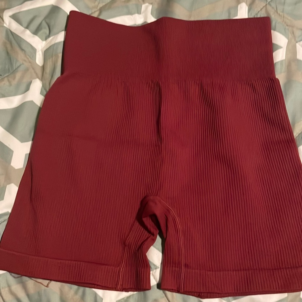 Women’s yoga shorts! 🧘‍♂️